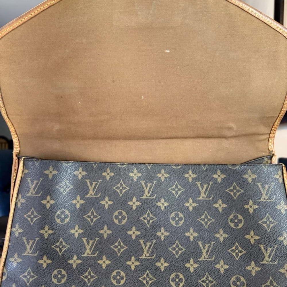 LOUIS VUITTON Monogram Beverly GM Briefcase - Picture 3 of 11